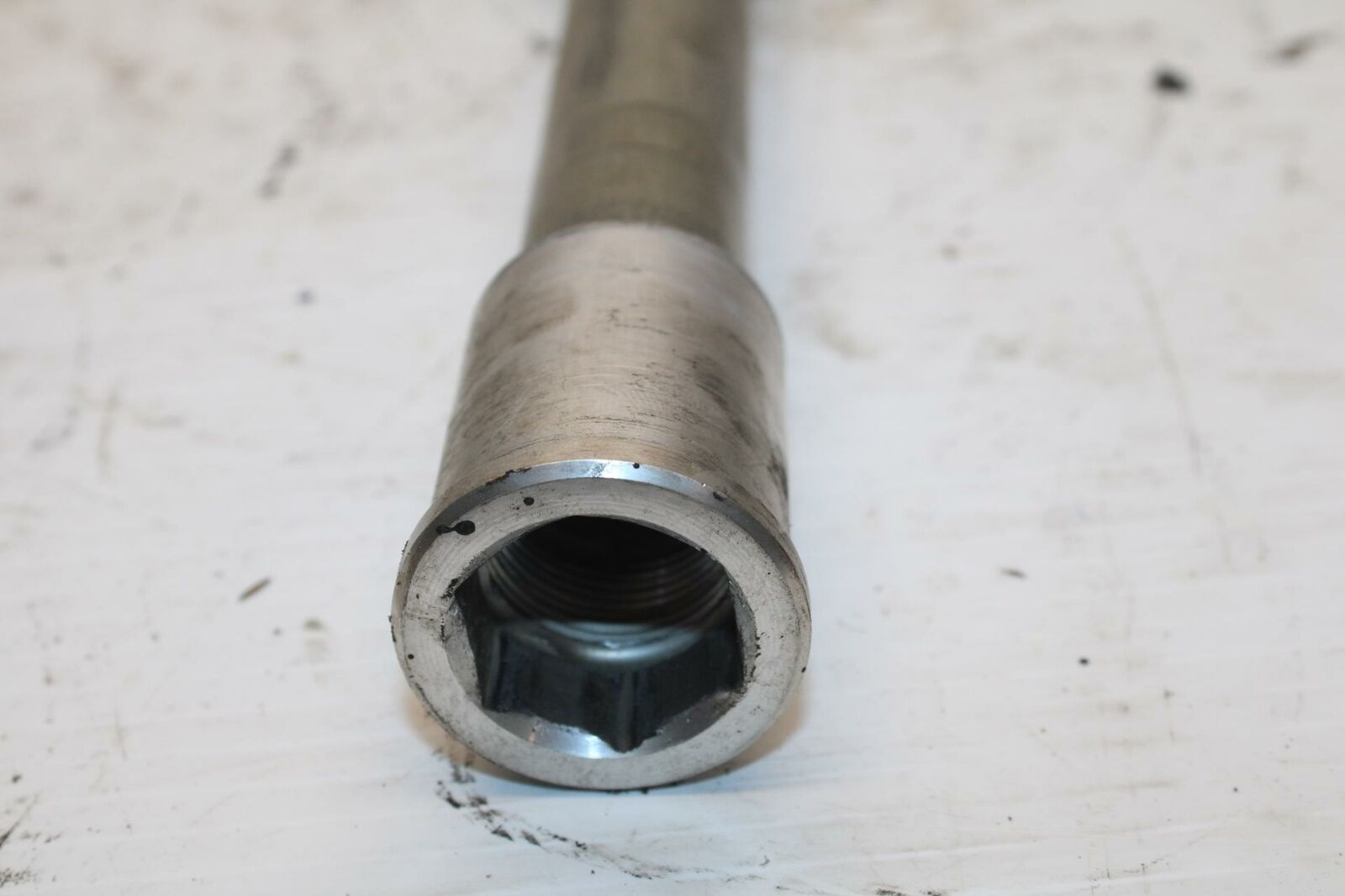 09-12 KAWASAKI NINJA ZX6R FRONT WHEEL RIM AXLE PIVOT BOLT BB272