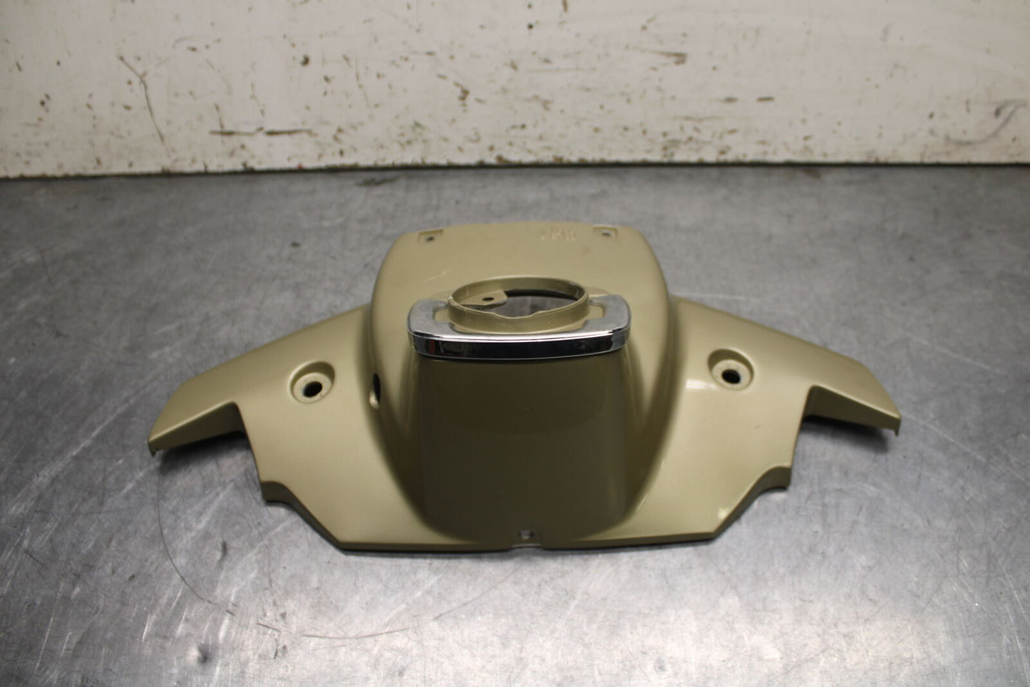 83-85 YAMAHA RIVA 180 XC180 FRONT CENTER COWL FAIRING BB109