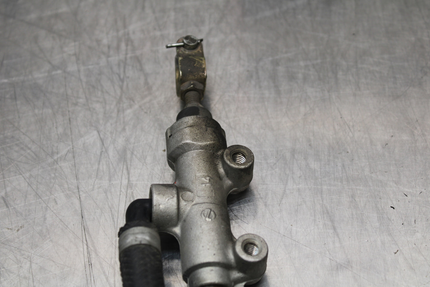 04-05 KAWASAKI NINJA ZX10R REAR BACK BRAKE MASTER CYLINDER W RESERVOIR BB163