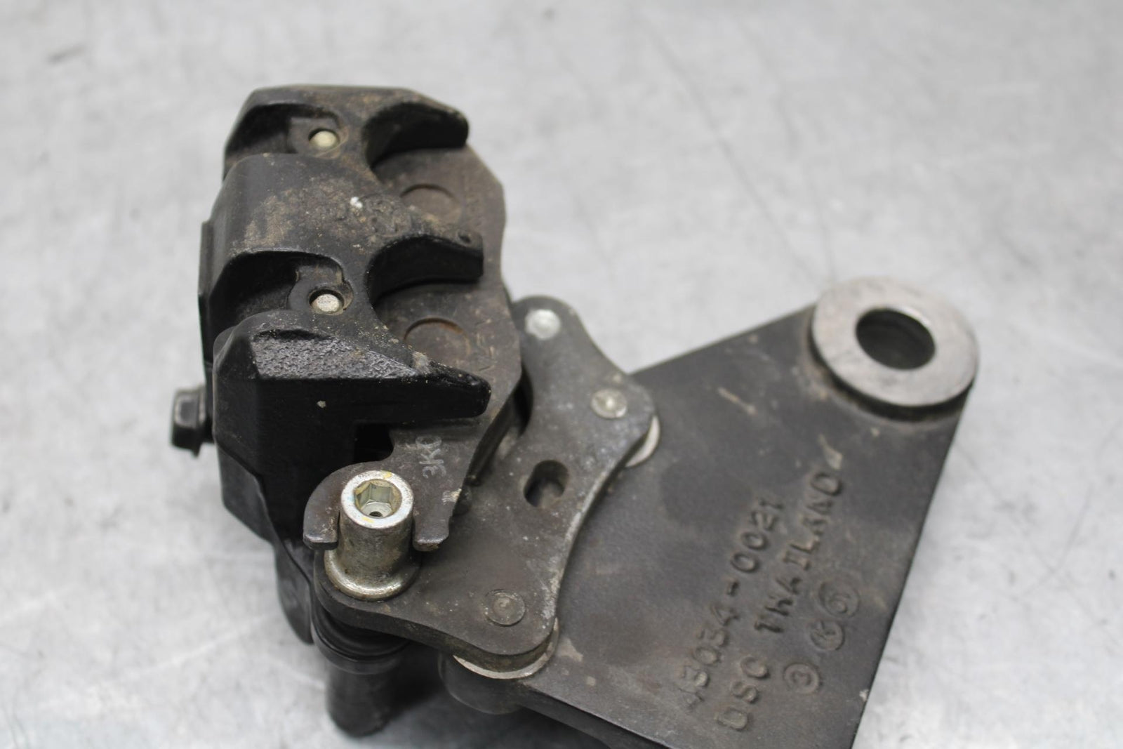 2015 Kawasaki Ninja 300 EX300B ABS REAR BACK BRAKE CALIPER 43080-0151-25S BB61