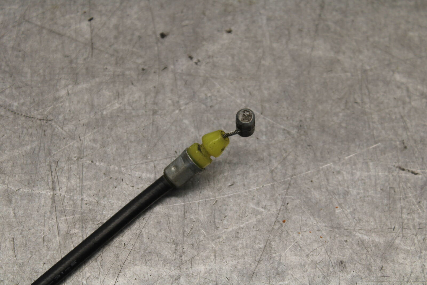 05-06 SUZUKI GSXR1000 REAR PASSENGER SEAT LATCH LOCK ASSEMBLY 45280-01A00 BB663