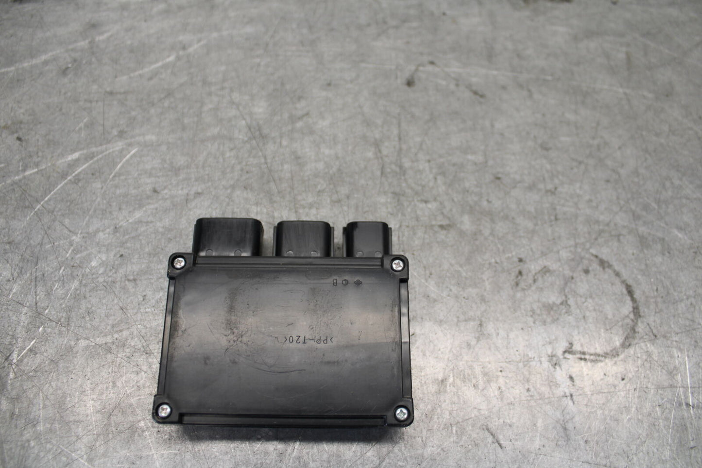 13-18 KAWASAKI NINJA ZX6R RELAY ASSEMBLY FUSE BOX BB682