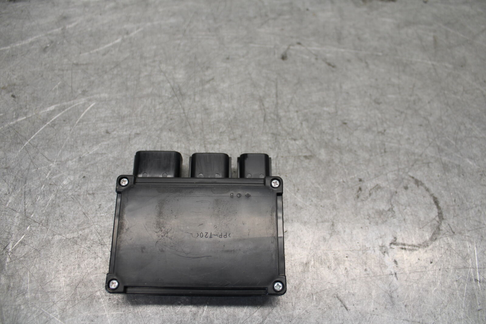 13-18 KAWASAKI NINJA ZX6R RELAY ASSEMBLY FUSE BOX BB682