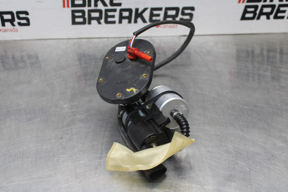 19 MOTO GUZZI V7 III FUEL PUMP GAS PETROL SENDER UNIT BB831
