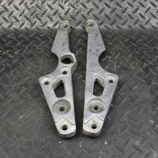 80-81 YAMAHA XS1100 SPECIAL SUPPORT FOOT RESTS PEGS STEPS SET PAIR BB174