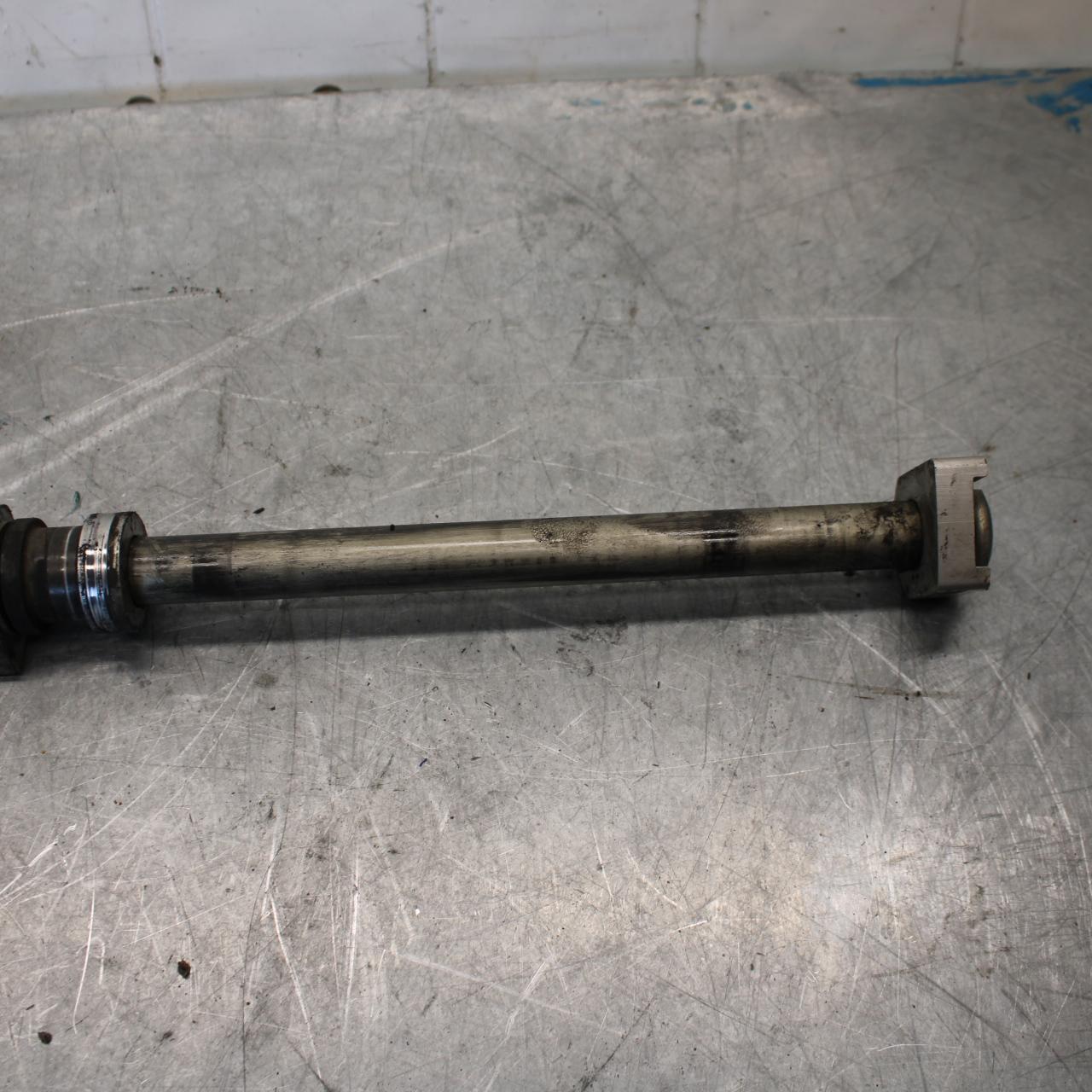 2006 Triumph Daytona 675 Triple REAR AXLE BACK WHEEL RIM PIVOT BOLT AXEL BB434
