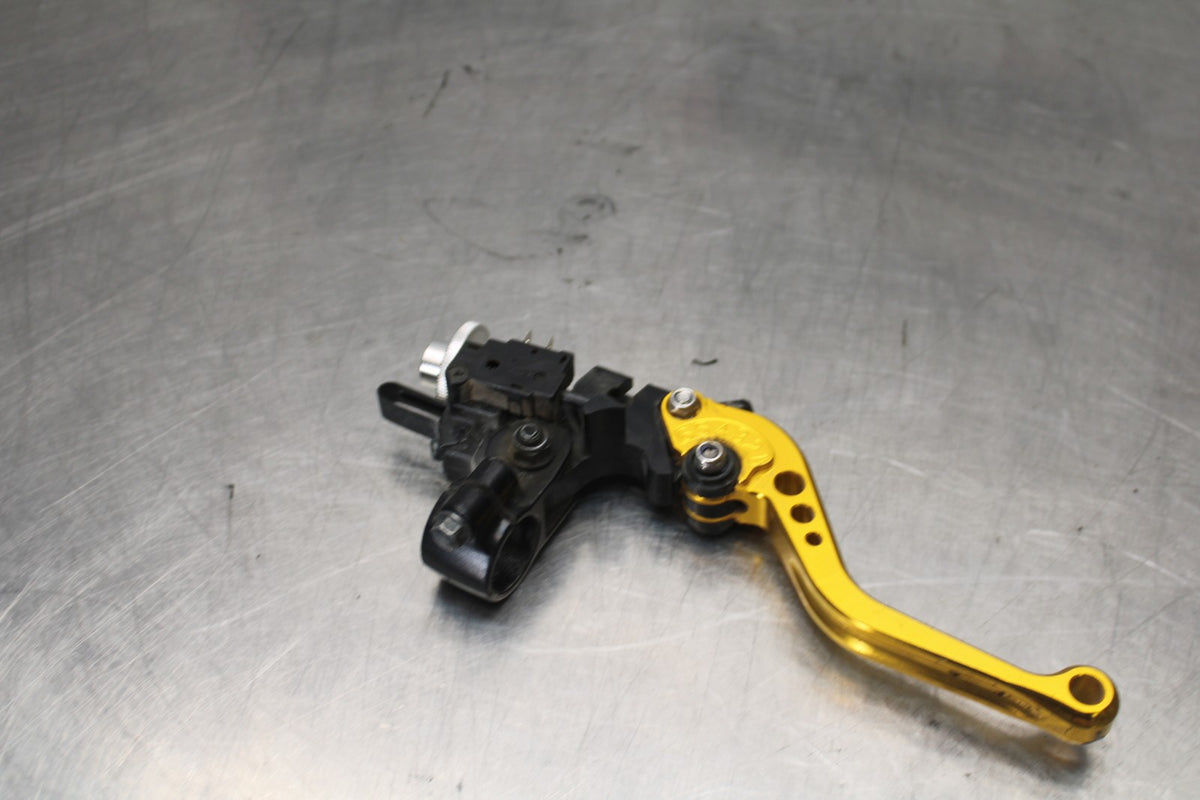 17 YAMAHA YZF R6 CLUTCH PERCH MOUNT WITH LEVER  BB922