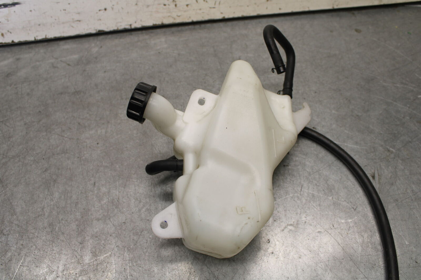 18-23 KAWASAKI NINJA 400 COOLANT WATER TANK RESERVOIR BOTTLE BB660