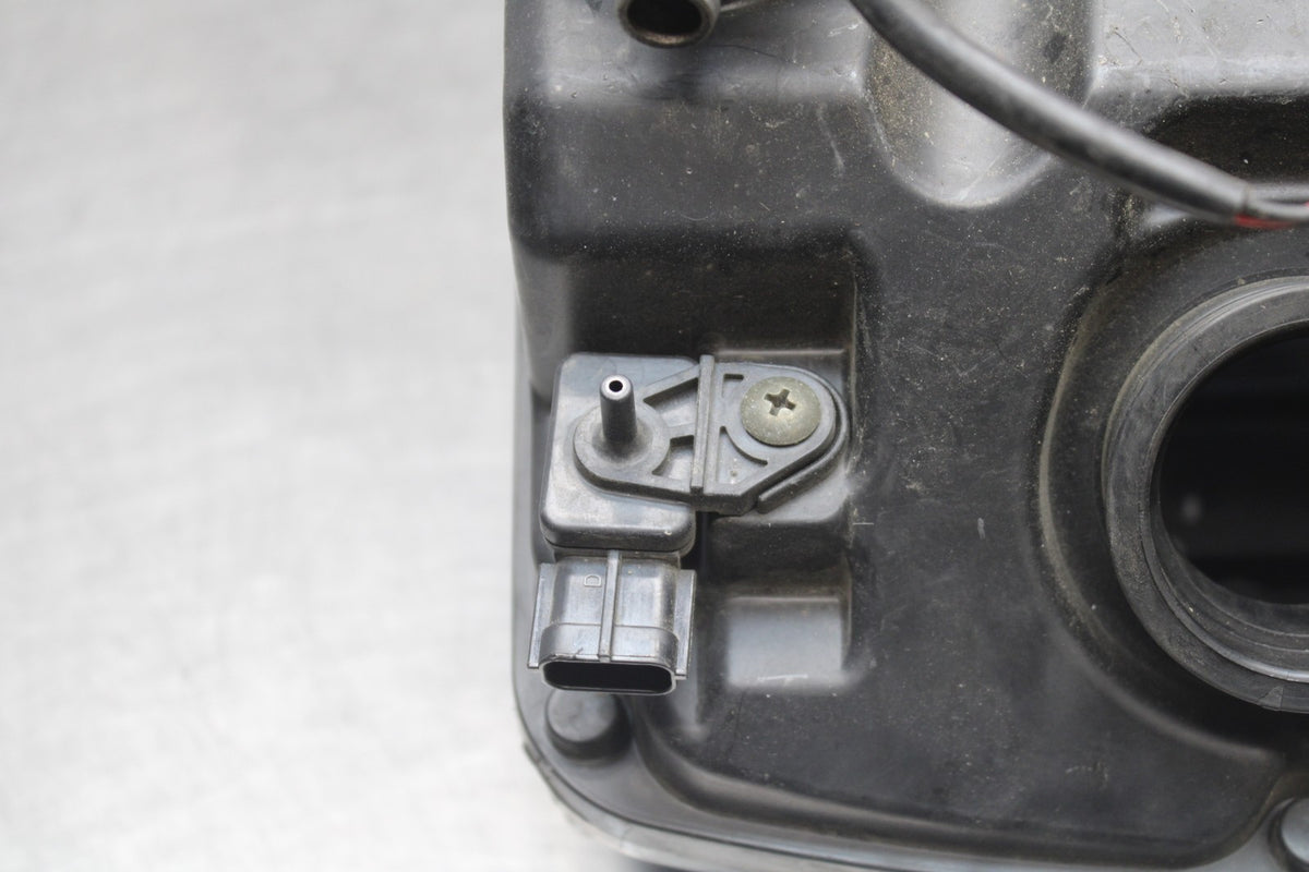 03 SUZUKI SV650 AIRBOX AIR INTAKE FILTER BOX BB846