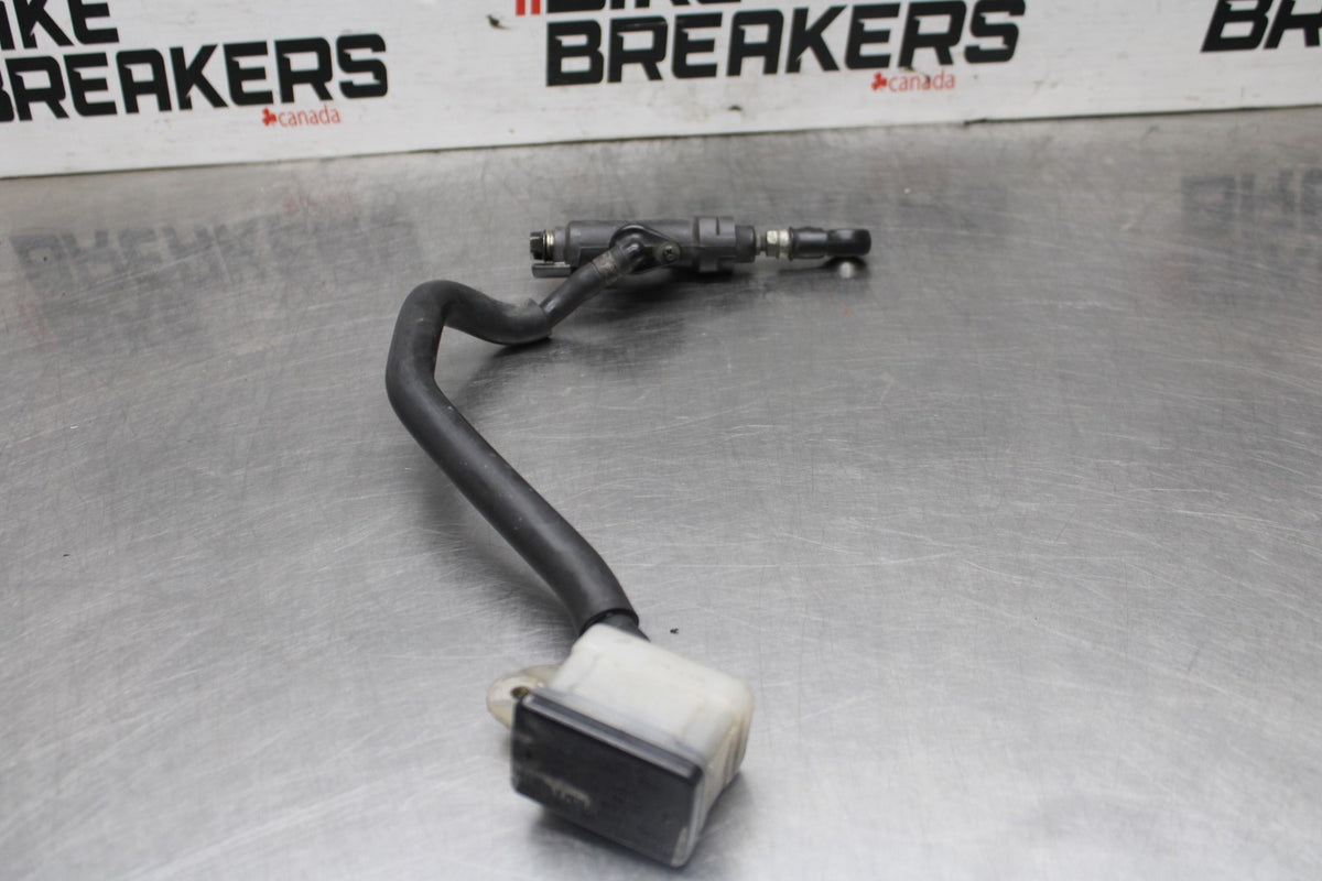 05-06 HONDA CBR600RR REAR BACK BRAKE MASTER CYLINDER W RESERVOIR BB945