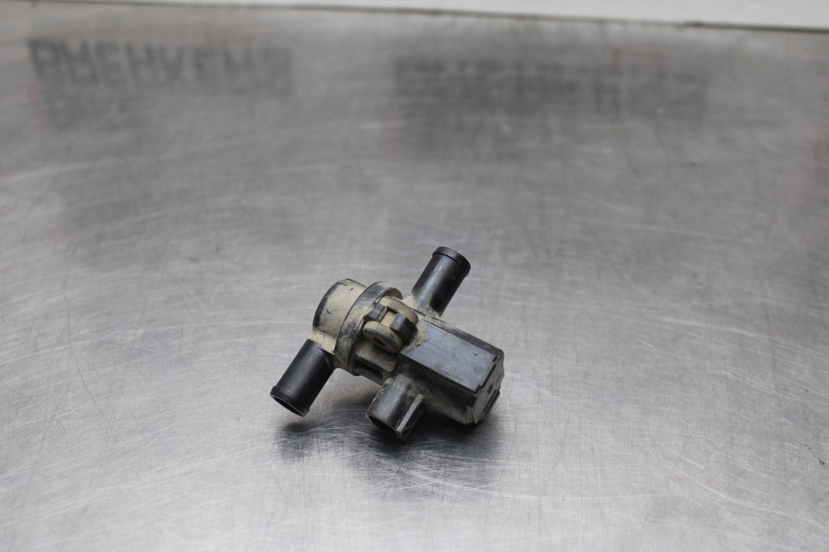 15 TRIUMPH TIGER 800 AIR VALVE SOLENOID TOP ENGINE SWITCH SENSOR BB873