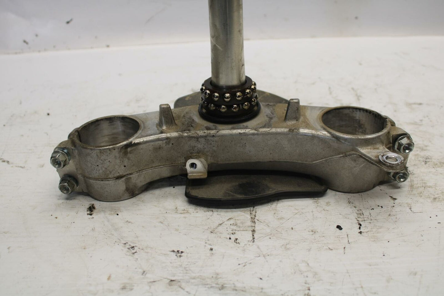 06-07 SUZUKI GSXR600 FRONT FORKS CLAMP LOWER TRIPLE TREE STEM BB275