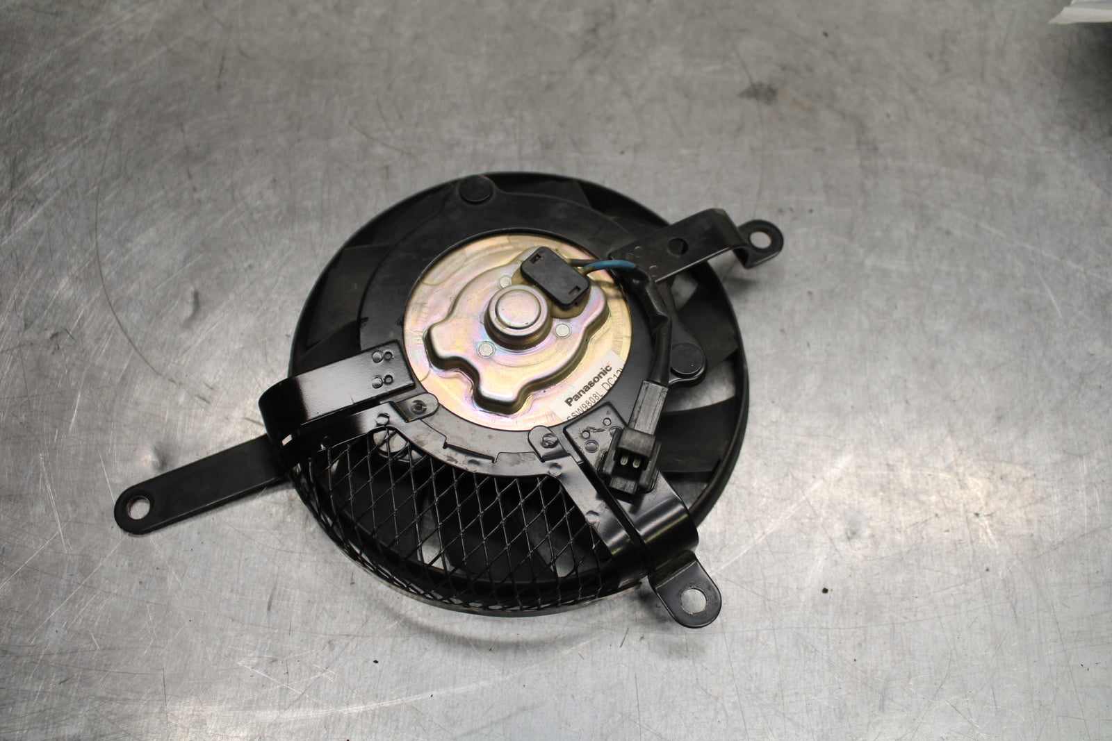 08-10 SUZUKI GSXR750 ENGINE RADIATOR COOLING FAN BB119