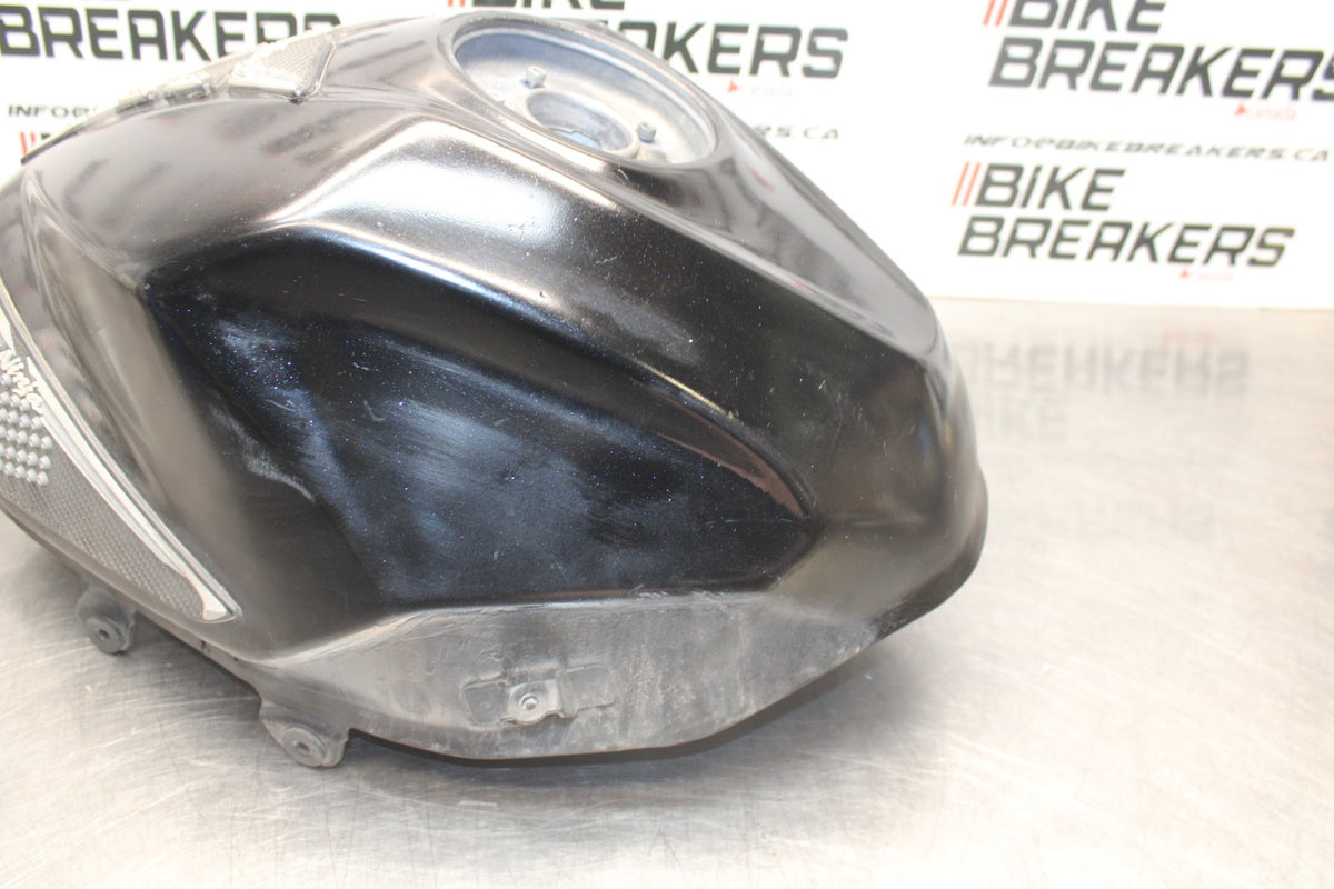 18-23 KAWASAKI NINJA 400 EX400 ABS GAS TANK FUEL CELL PETROL RESERVOIR BB795