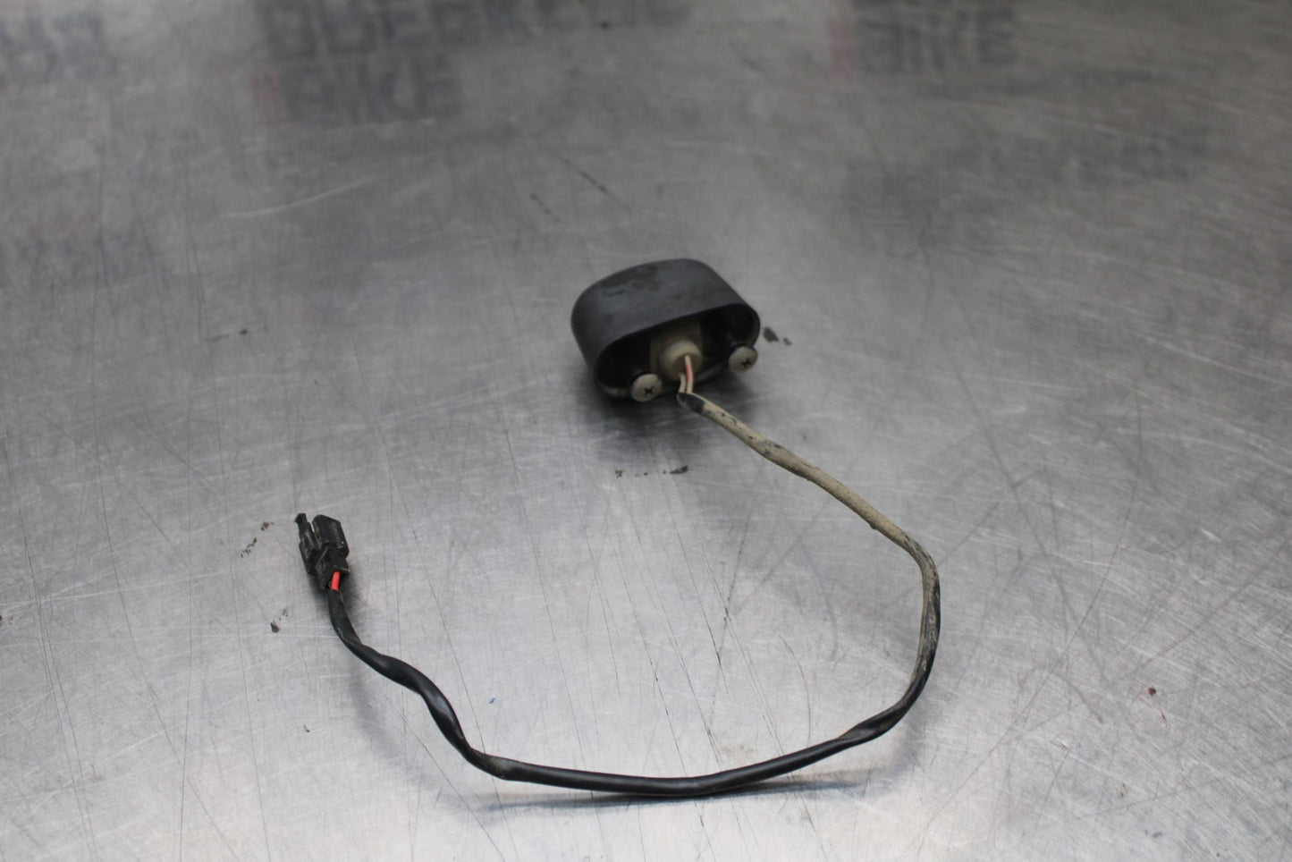 09-10 KAWASAKI ER-6N LICENSE PLATE LIGHT BB205