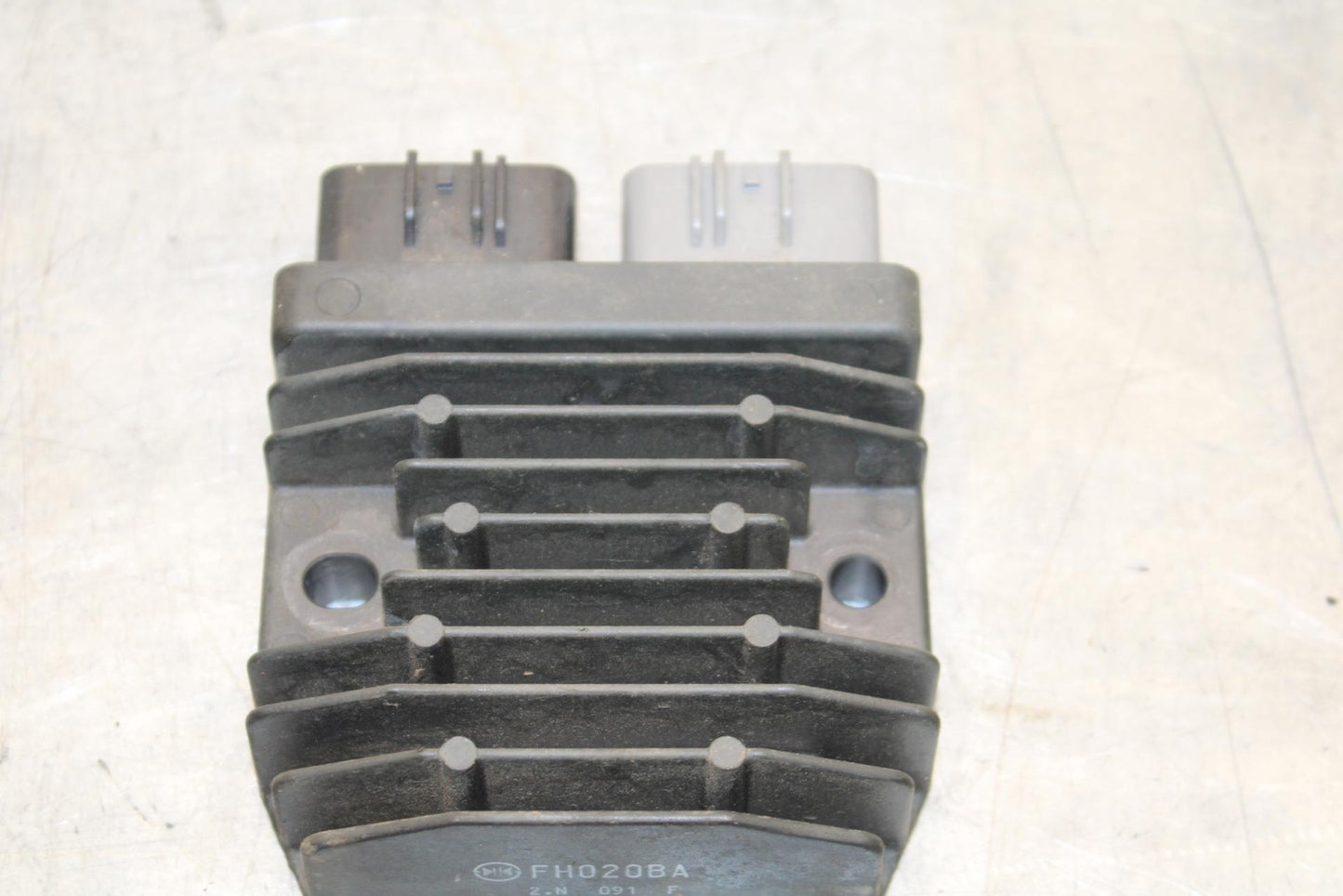 2012 Kawasaki Ninja ZX14R ZX1400E RECTIFIER VOLTAGE REGULATOR BB60