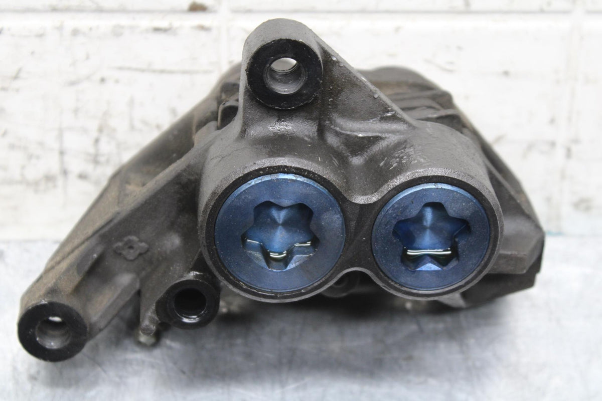 2000 Yamaha YZF R6 RIGHT LEFT FRONT BRAKE CALIPER SET PAIR CALIPERS BB558