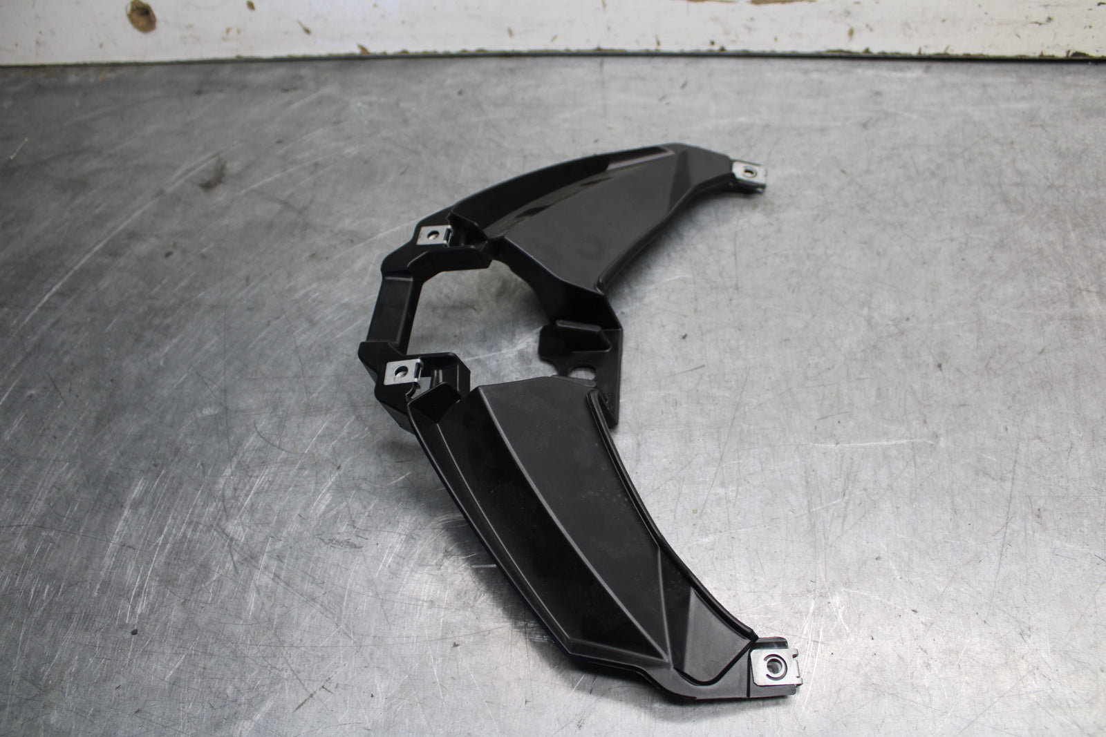 20-23 APRILIA RS660 INNER CENTER REAR BACK TAIL FAIRING COWL BB667