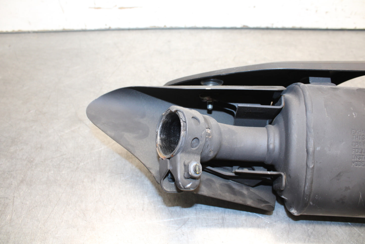 15-17 YAMAHA YZF R3 EXHAUST PIPE MUFFLER SLIP ON CAN SILENCER BB651