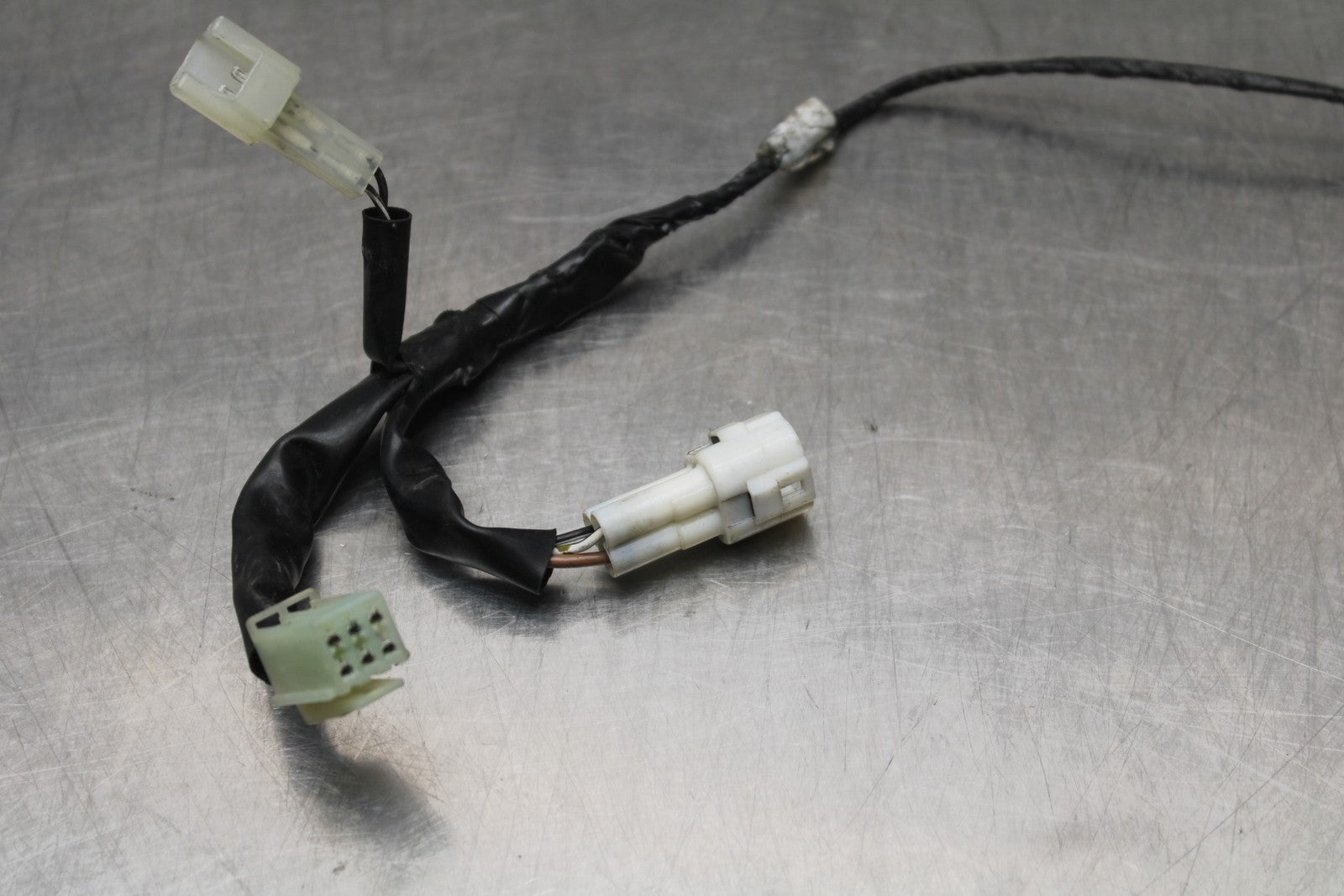 08-10 SUZUKI GSXR 600 TAIL LIGHT WIRING HARNESS MOTOR WIRE LOOM BB202