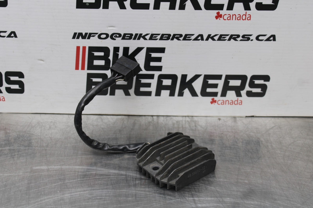 00-02 KAWASAKI NINJA ZX6R RECTIFIER VOLTAGE REGULATOR BB750