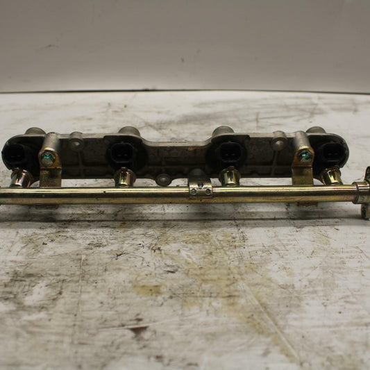 03-04 HONDA CBR600RR SECONDARY FUEL INJECTORS TOP AIRBOX GAS RAIL BB253