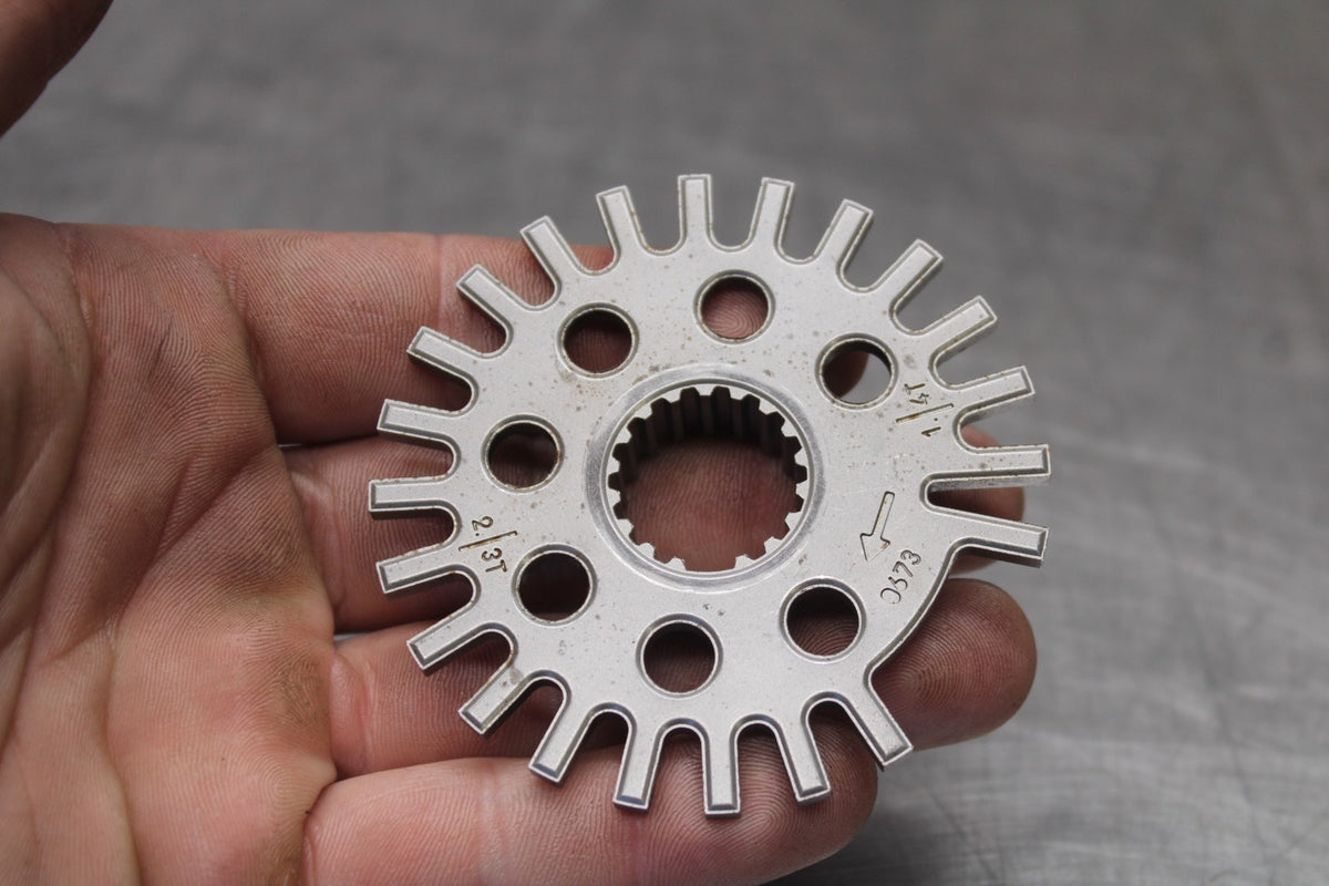 25 KAWASAKI Z900 ENGINE MOTOR TIMING GEAR BB928