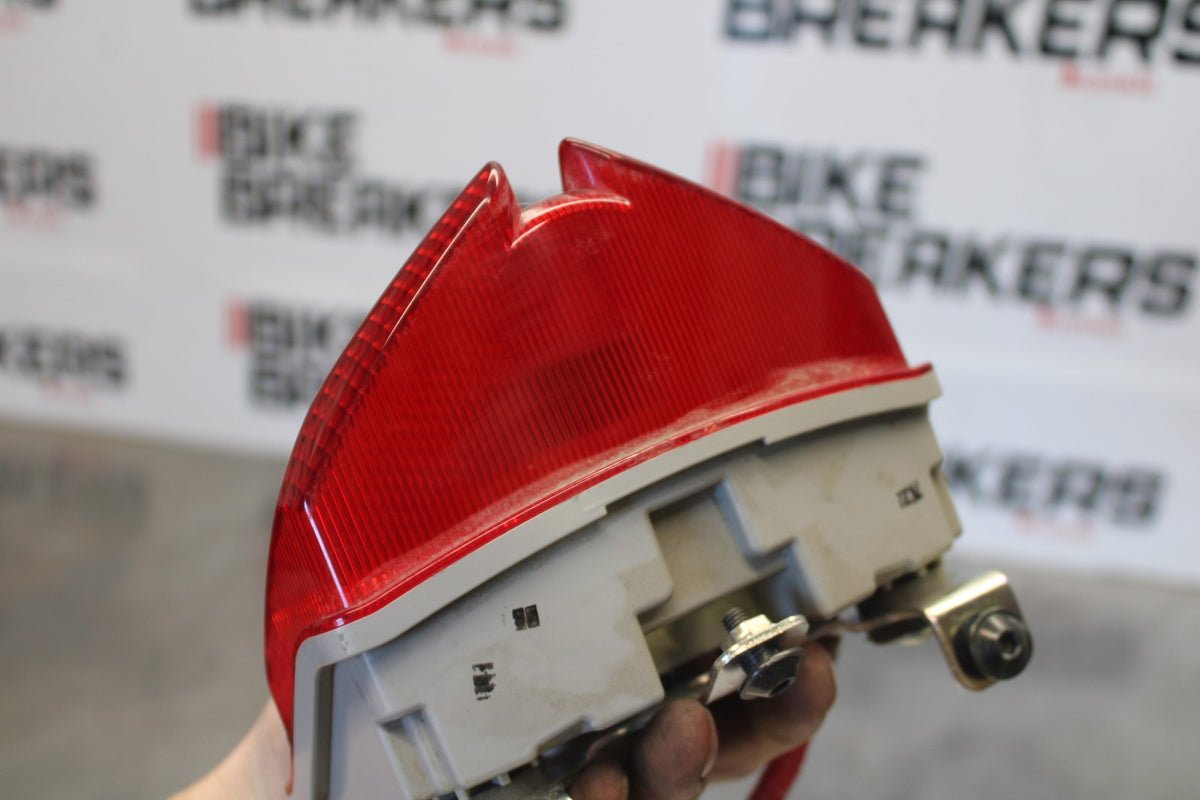 18 SUZUKI GSXR750 REAR TAIL TAILLIGHT BACK BRAKE LIGHT BB891