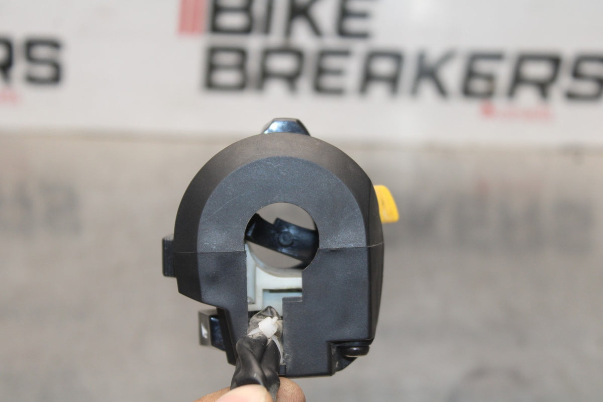 15 SUZUKI GW250F LEFT CLIP ON HANDLE HORN SIGNALS SWITCH SWITCHES BB789