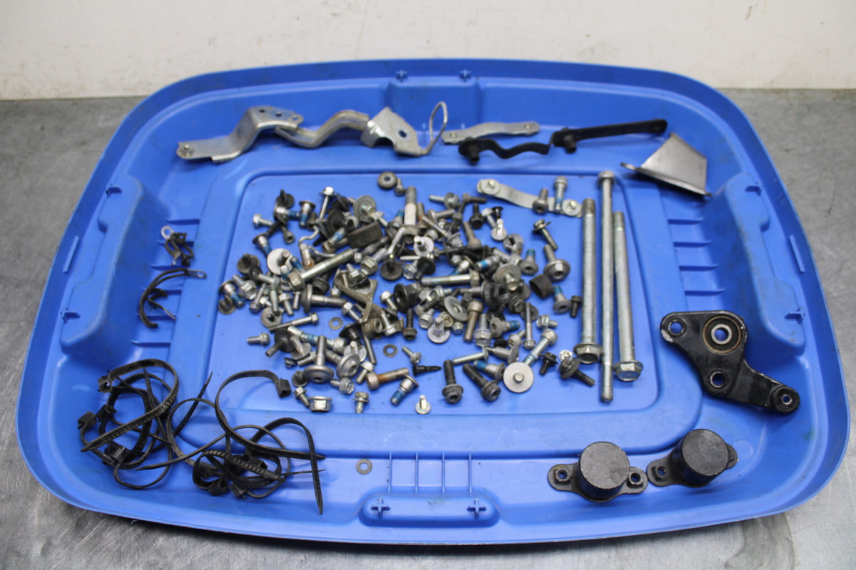 13-16 SUZUKI BANDIT 1250S ABS MOUNTING BOLTS HARDWARE MOTOR SCREWS BB134