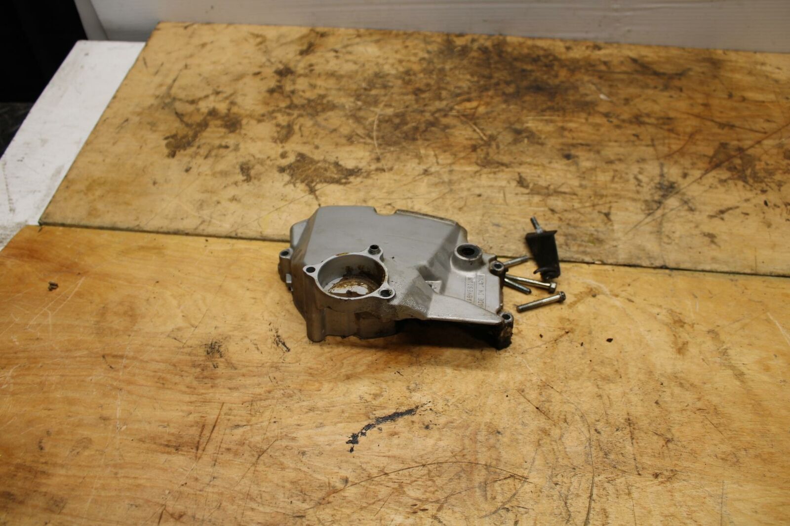 91-93 YAMAHA FZR1000 ENGINE SPROCKET COVER BB339