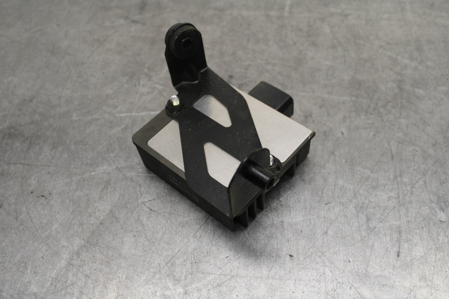 18-24 KAWASAKI NINJA 650 RECTIFIER VOLTAGE REGULATOR BB725