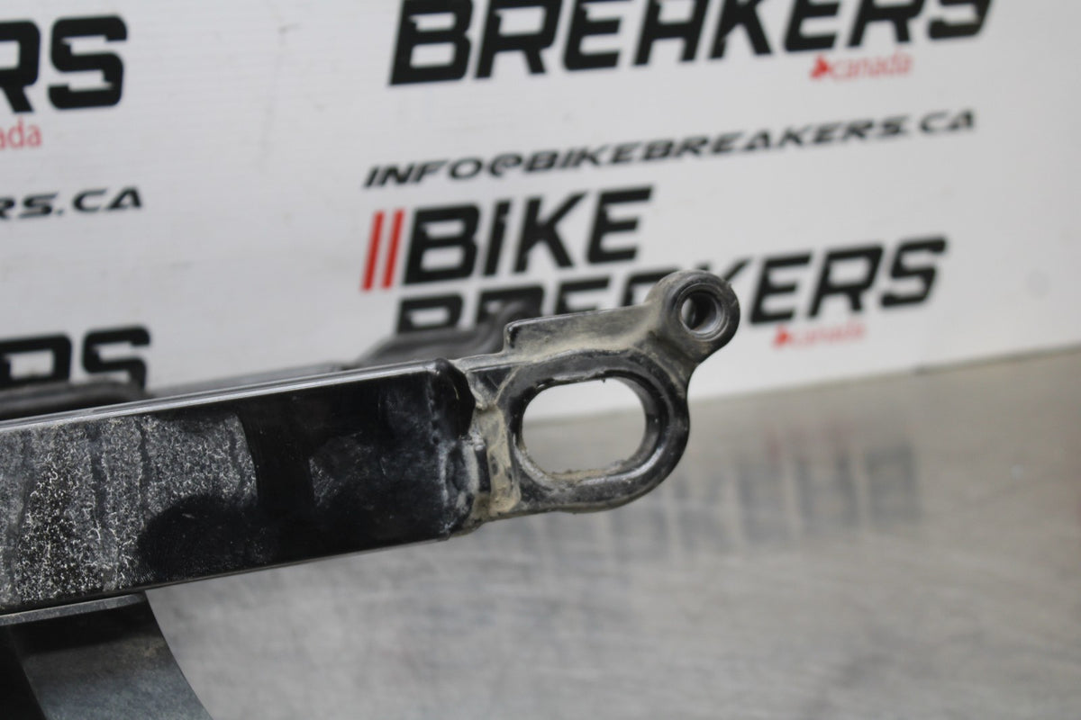 08 HARLEY-DAVIDSON ELECTRA GLIDE POLICE EFI FLHTPI REAR SWINGARM  BB816