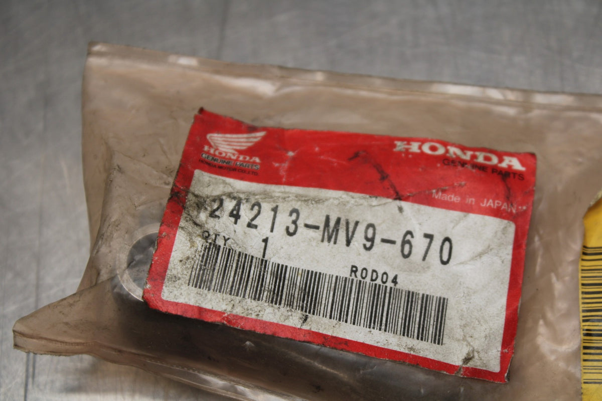 91-94 HONDA CBR600F2 NOS ENGINE TRANSMISSION GEAR SHIFT FORK BB40