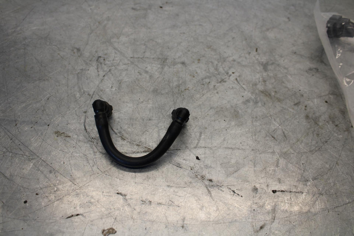 09-16 SUZUKI GSXR1000 FUEL HOSE GAS LINE TUBE PIPE BB439