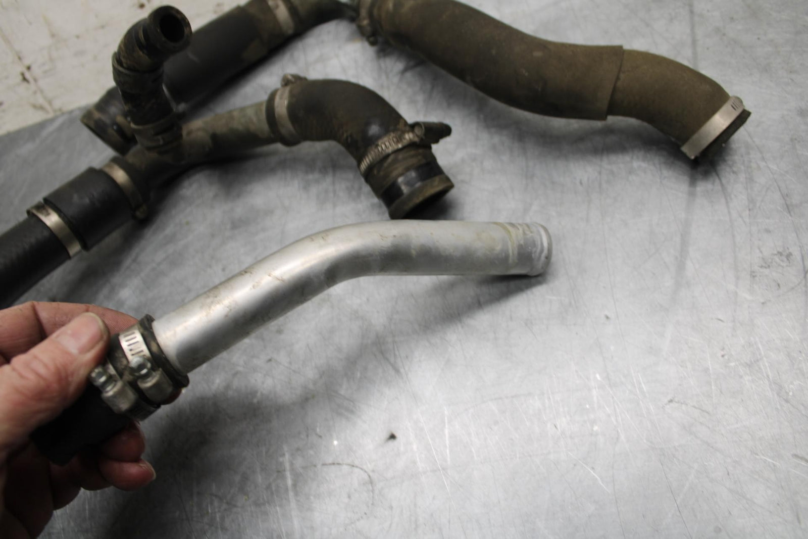 07 YAMAHA YZF R6 RADIATOR HOSES ENGINE COOLANT WATER PIPES HOSE BB495