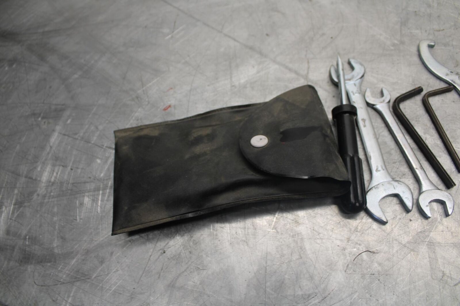 2017 Suzuki SV650 SV650AL7 ABS STOCK TOOLS OEM TOOL BAG KIT SET BB512