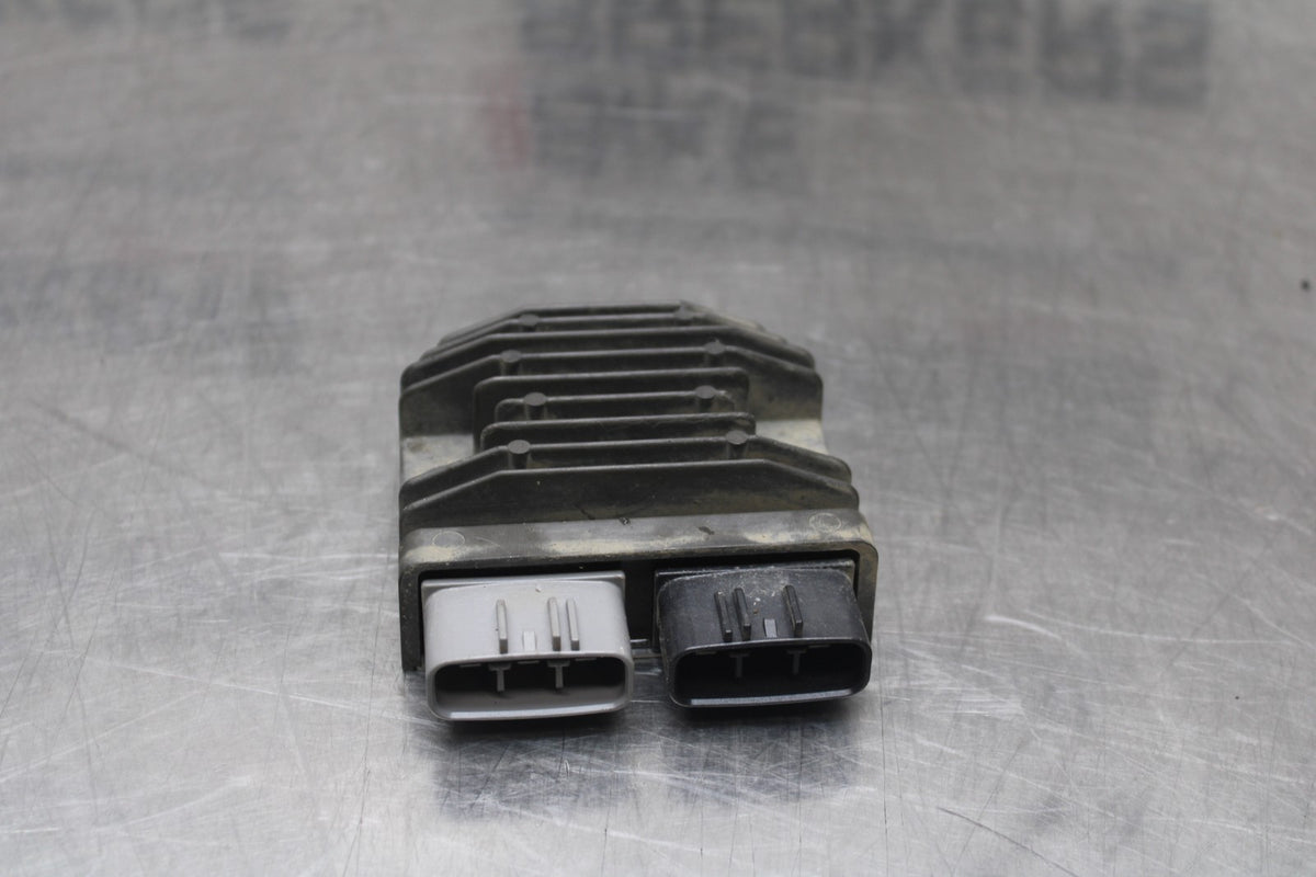 16 YAMAHA XSR900 RECTIFIER VOLTAGE REGULATOR BB786