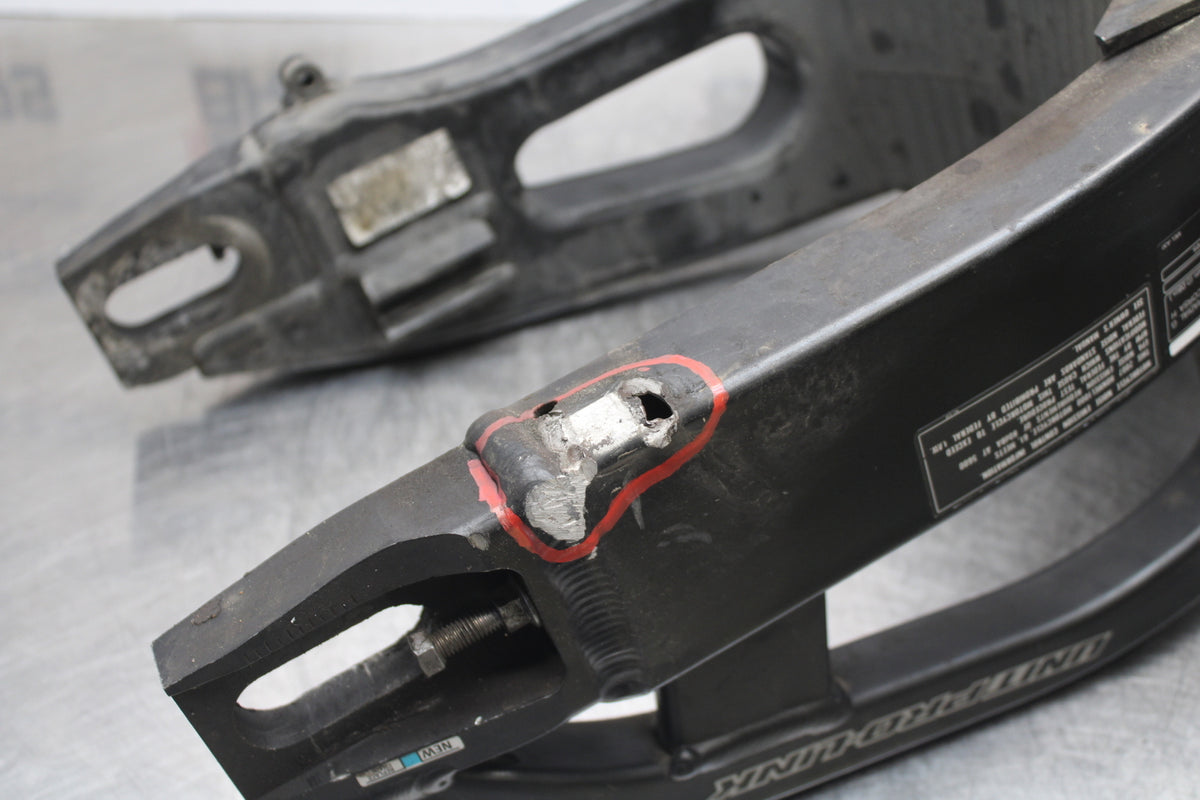 06-07 HONDA CBR1000RR REAR SWINGARM BACK SUSPENSION SWING ARM BB166