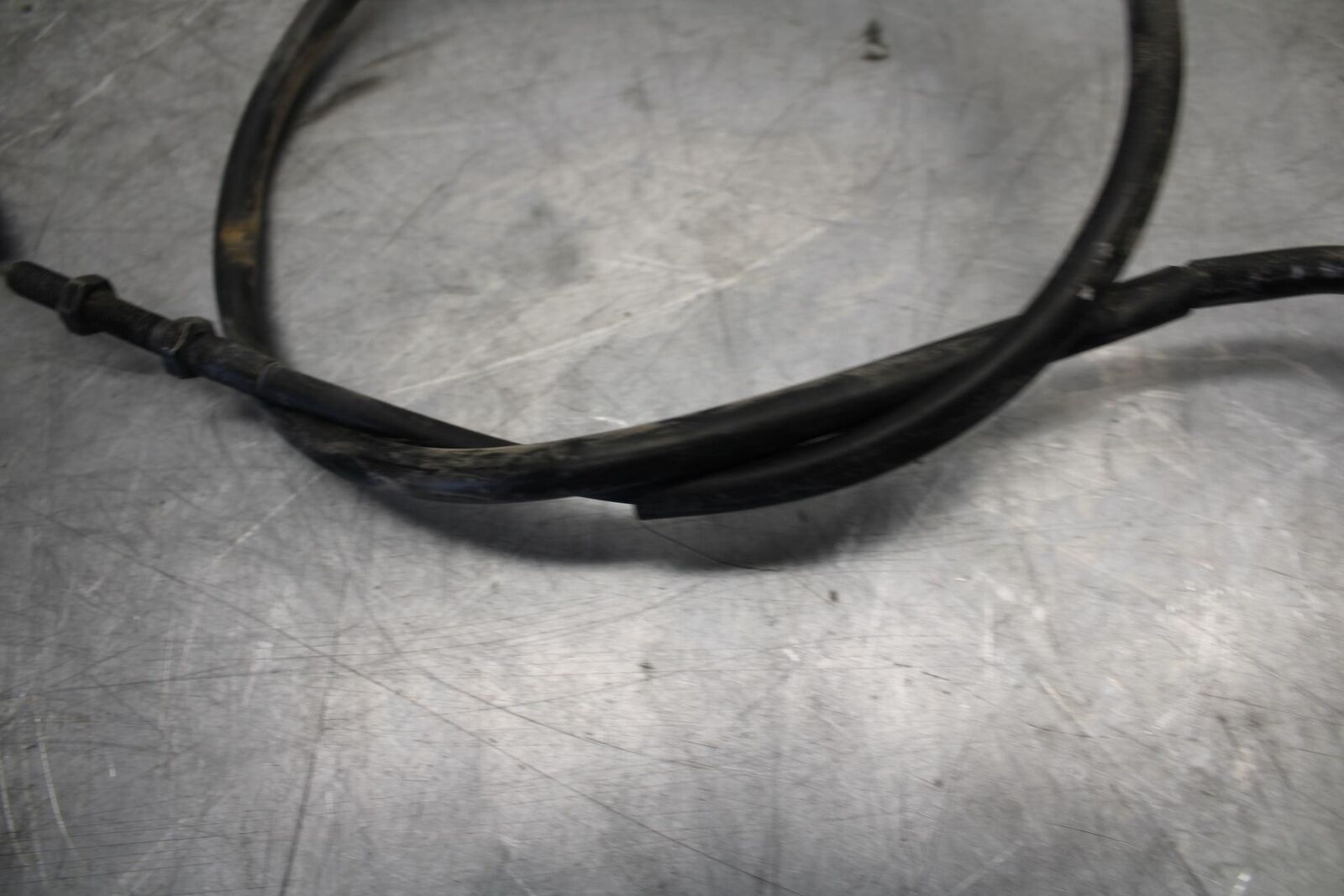 18 KAWASAKI Z 400 CLUTCH CABLE LINE BB469