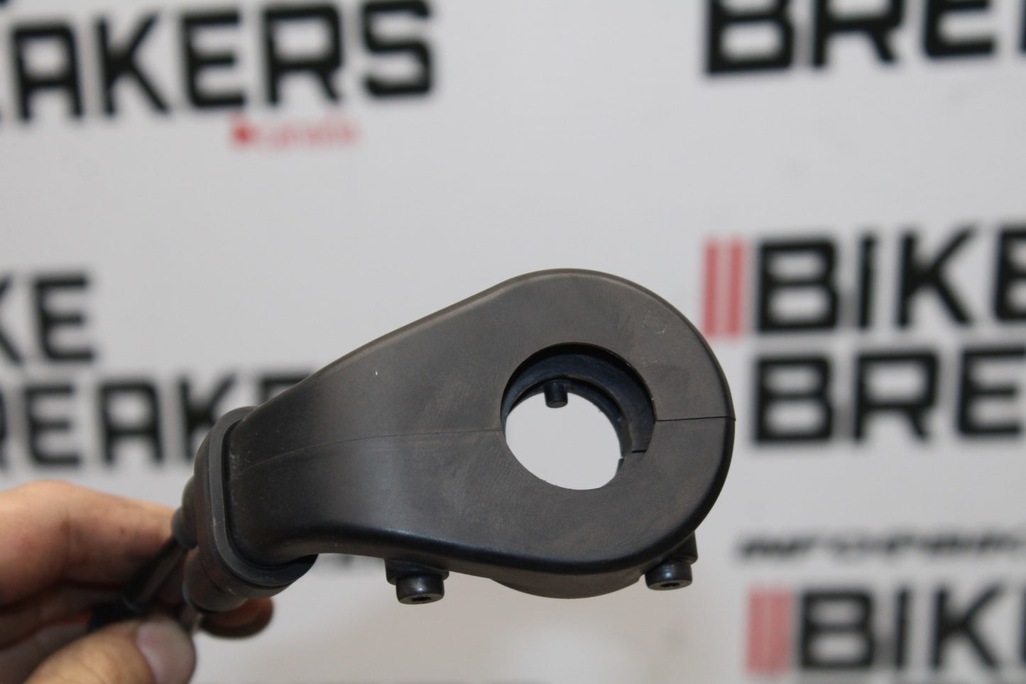 21-23 KAWASAKI NINJA ZX6R THROTTLE CABLE LINE HOUSING GUIDE BB179