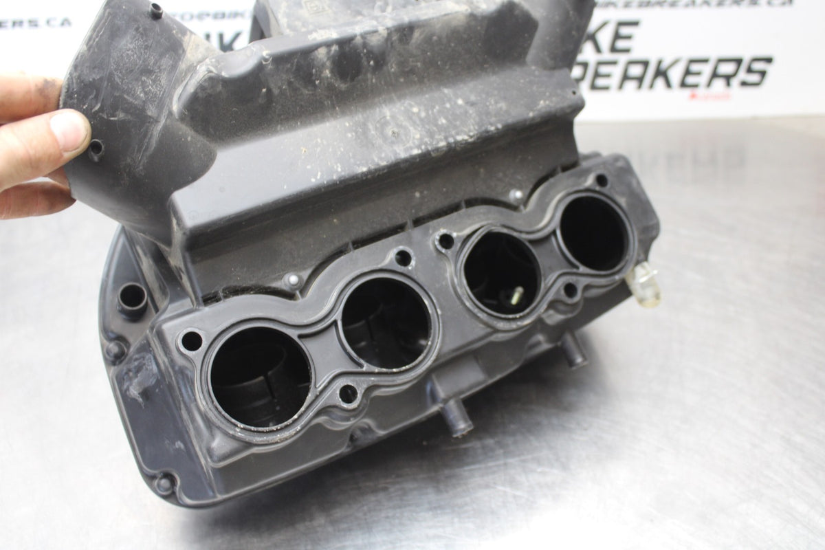 11-22 SUZUKI GSXR 600  AIRBOX AIR INTAKE FILTER BOX BB193
