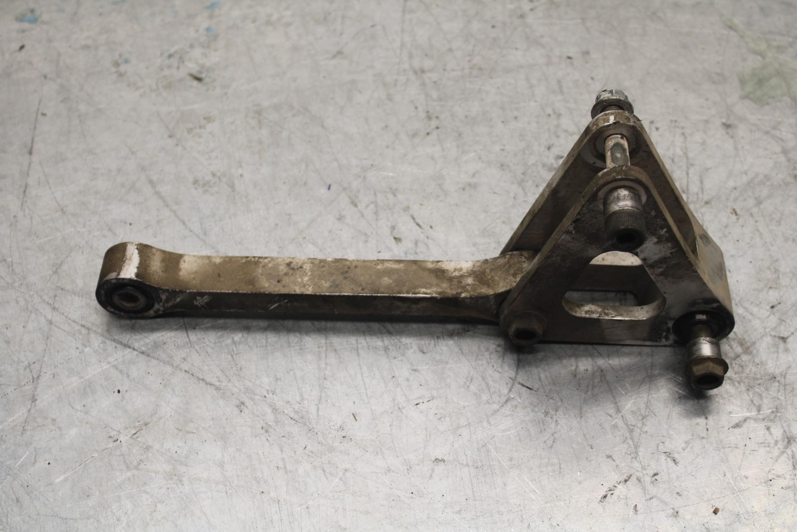 07-08 YAMAHA YZF R1 REAR DOGBONE SHOCK LINKAGE LINK BB425