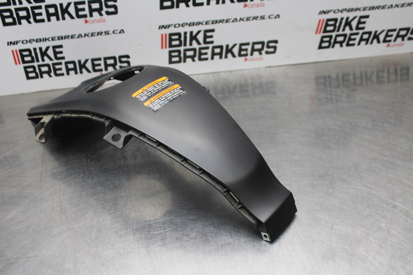22-25 YAMAHA YZF R7 GAS TANK FUEL CELL COVER FAIRING COWL BB769