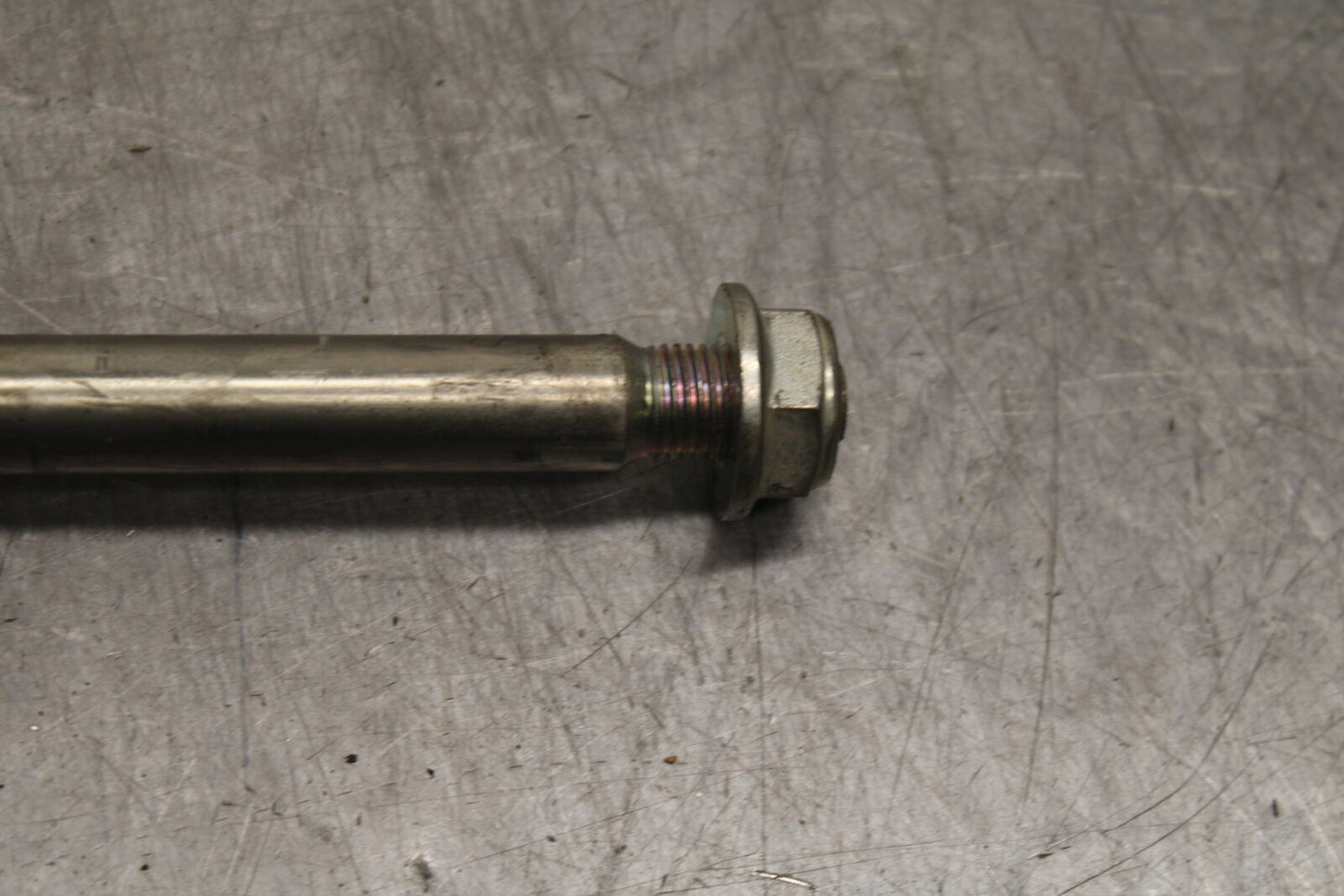 09-15 YAMAHA FZ6R REAR BACK SWINGARM BOLT PIVOT AXLE 1AE-22141-01-00 BB719