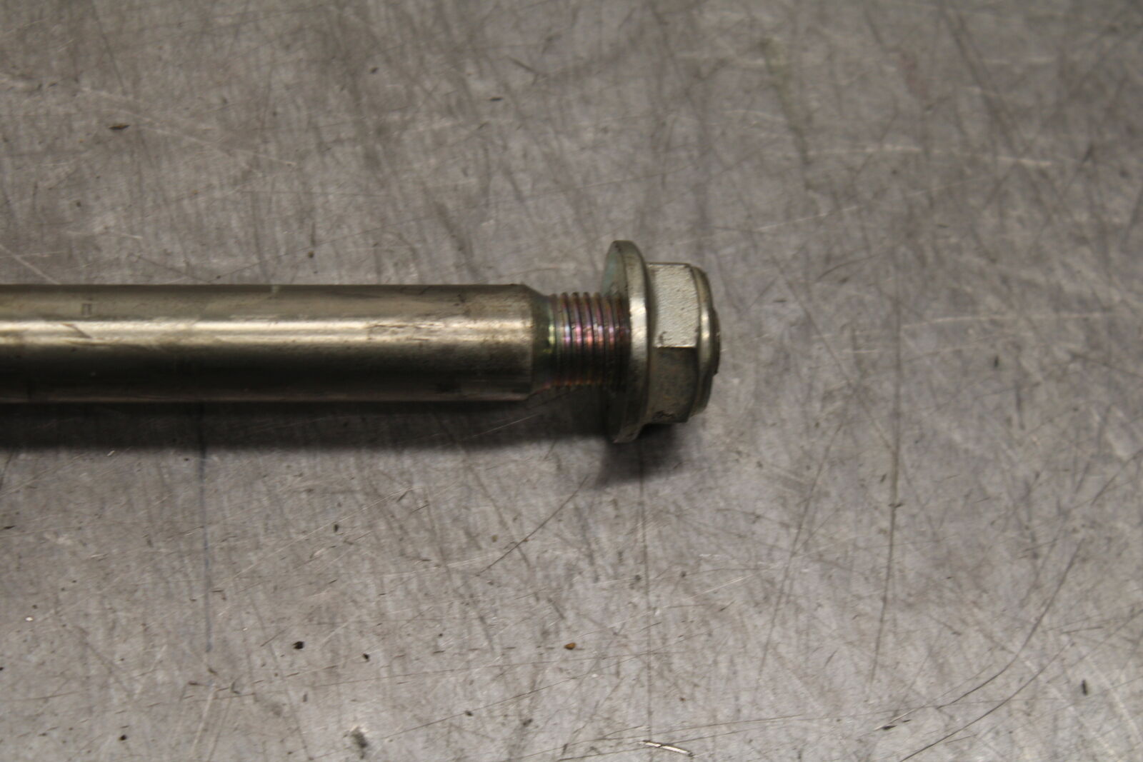 09-15 YAMAHA FZ6R REAR BACK SWINGARM BOLT PIVOT AXLE 1AE-22141-01-00 BB719