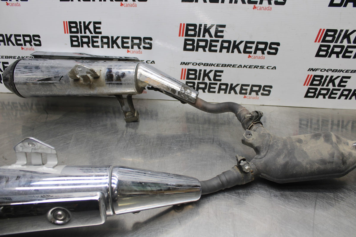 15 SUZUKI GW250F FULL EXHAUST SYSTEM HEADERS PIPE MUFFLER BB789