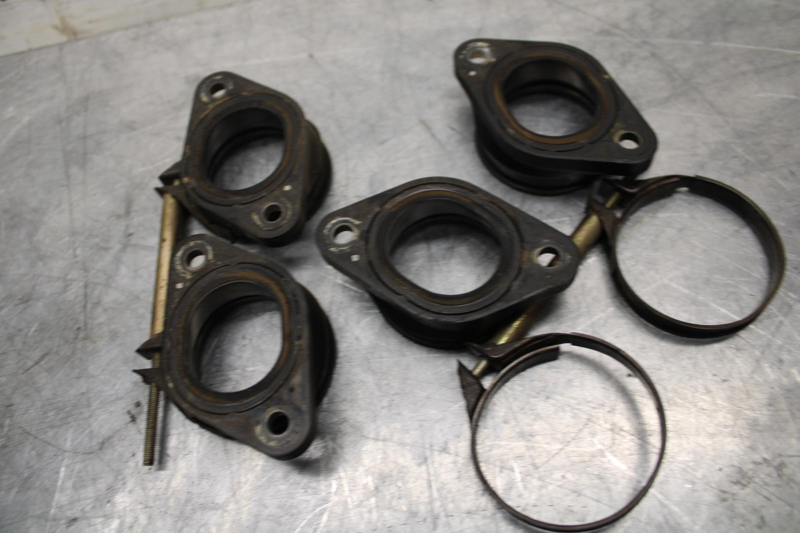 04-05 SUZUKI GSXR600 INTAKE MANIFOLD BB329