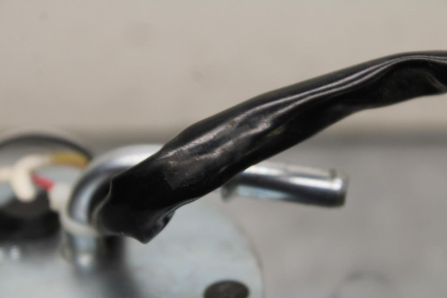 08-19 KAWASAKI NINJA ZX10R FUEL PUMP GAS PETROL SENDER UNIT BB633