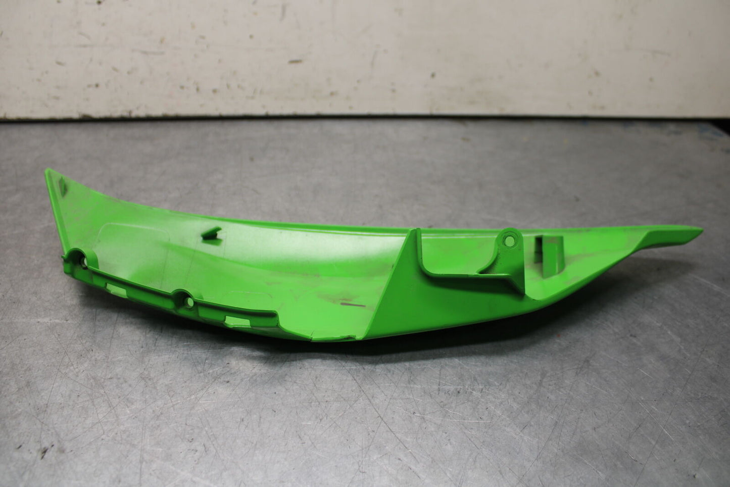 16 KAWASAKI NINJA ZX10R RIGHT REAR BACK TAIL FAIRING COWL 36001-0641-51B  BB650